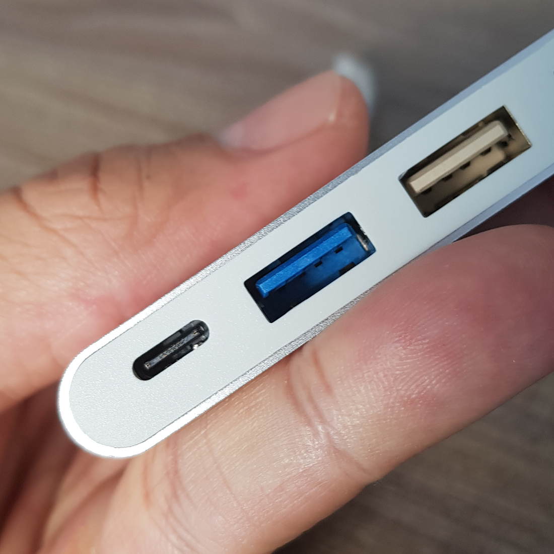 Hub Usb Type-c ra 3 cổng usb 3.0, 1 cổng sạc cho Macbook