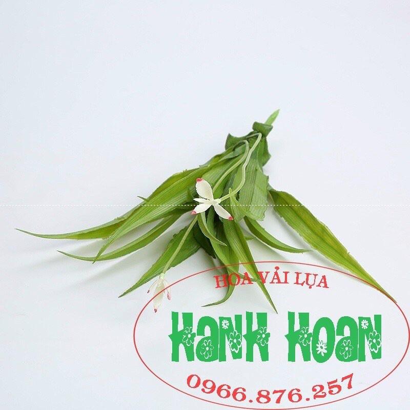 Cụm lá dứa hoa , lan leo nhựa- Hoa giả trang trí