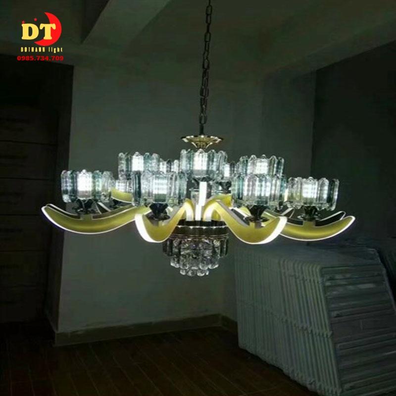 Đèn chùm phale hiện đại 8 tay phong cách bắc âu cổ điển  DQM