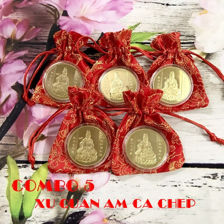 Combo 5 xu Quan Âm màu vàng Cá Chép tặng kèm túi gấm (giao màu ngẫu nhiên), dùng để làm quà tặng, biếu, xỏ lỗ đeo dây hoặc bỏ vào túi mang theo - SP005127