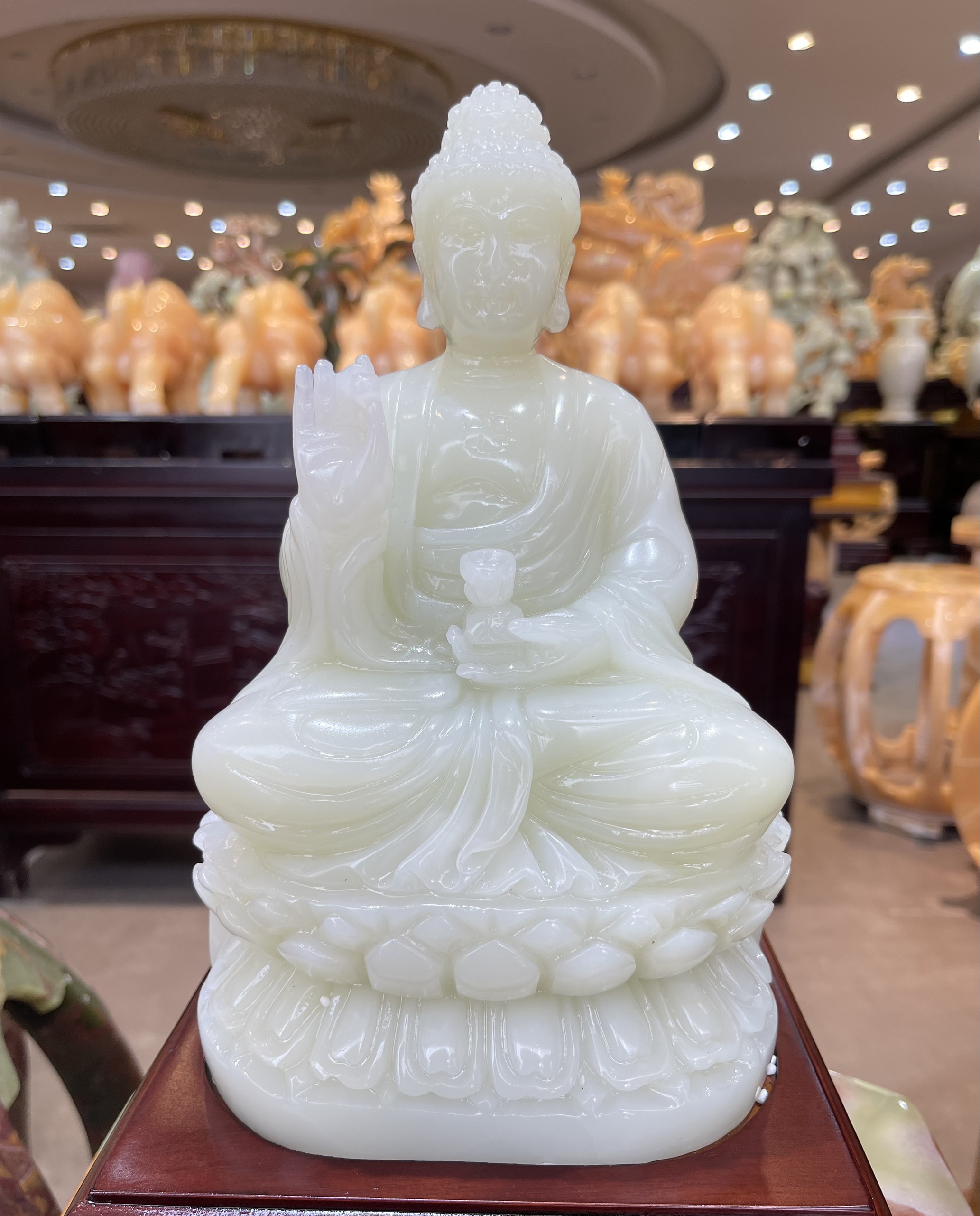 Tượng Phật Dược Sư Đá Phong Thủy Ngọc Onyx Trắng Tự Nhiên 26cm