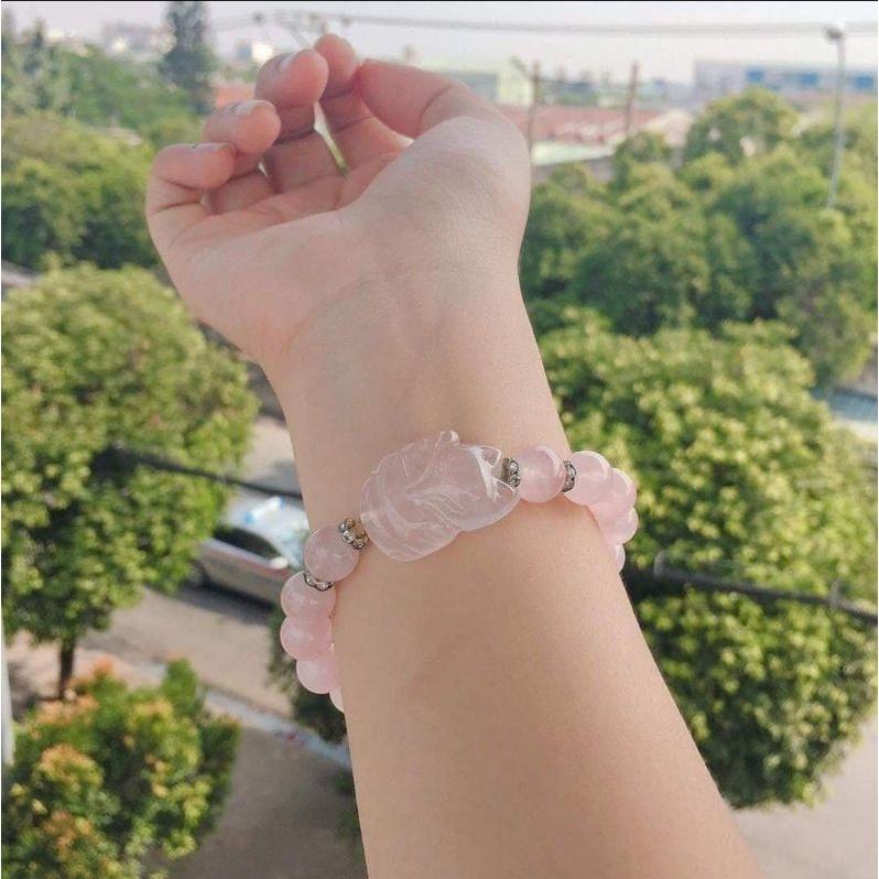 HỒ LY TAM VỸ HỒNG