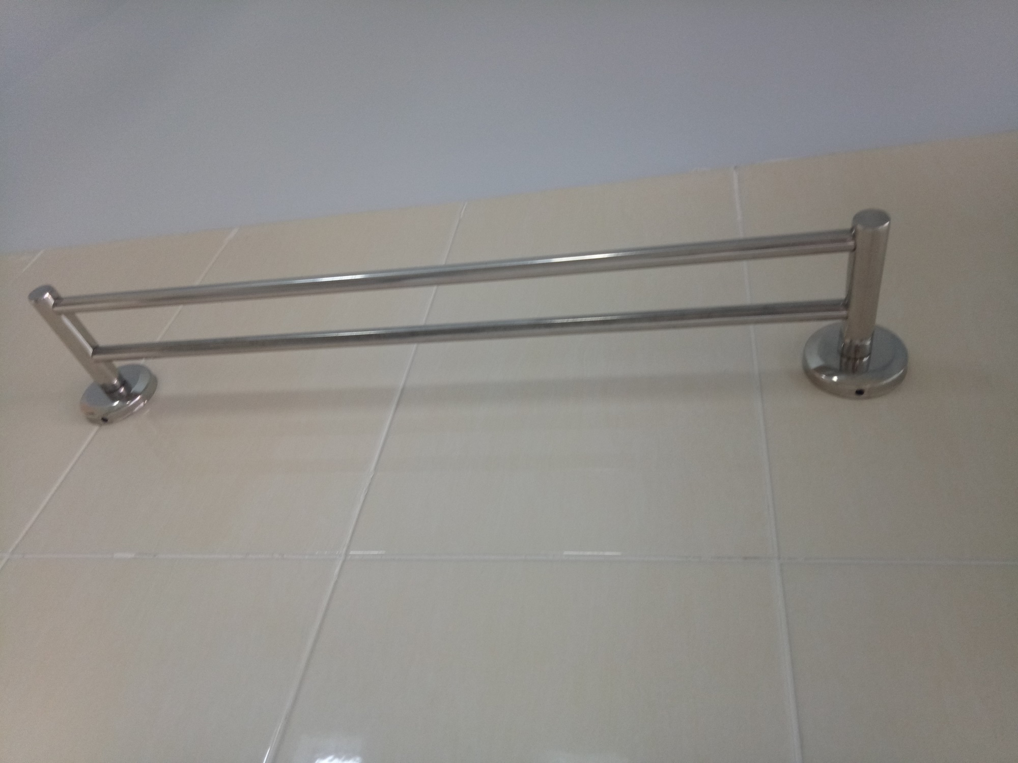 giá treo khăn inox nhà tắm