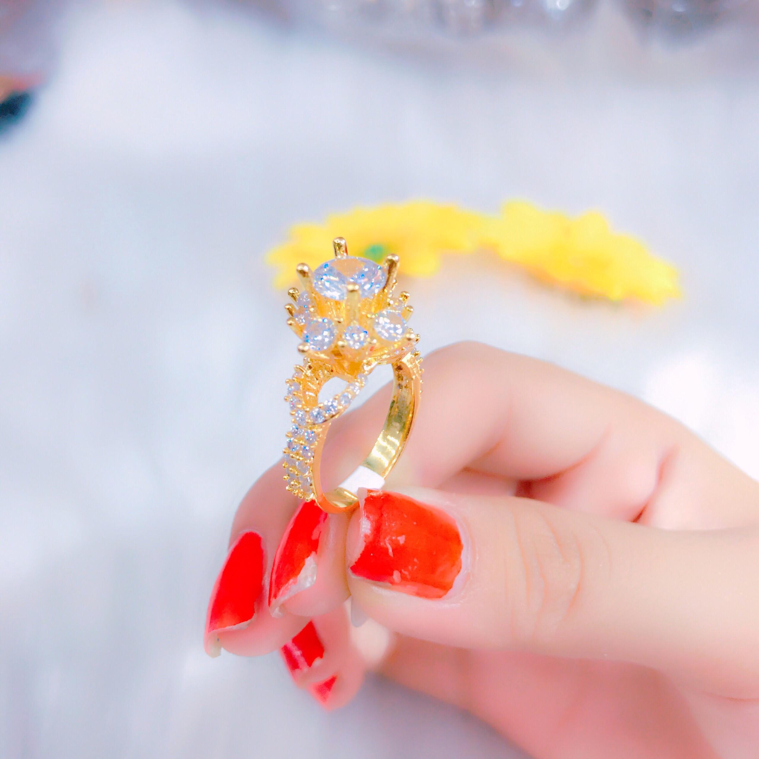 Nhẫn nữ đính xoàn mạ vàng 18k EKP94