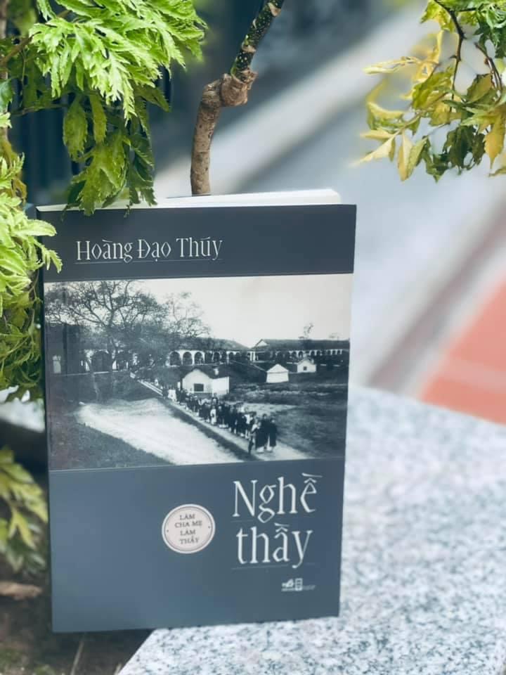 NGHỀ THẦY (Bìa mềm)