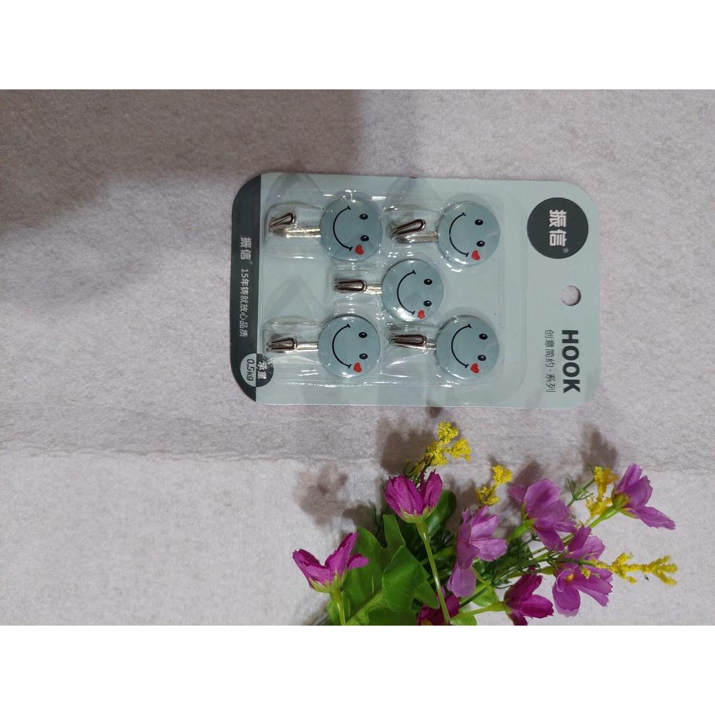 Móc dán tường các hình