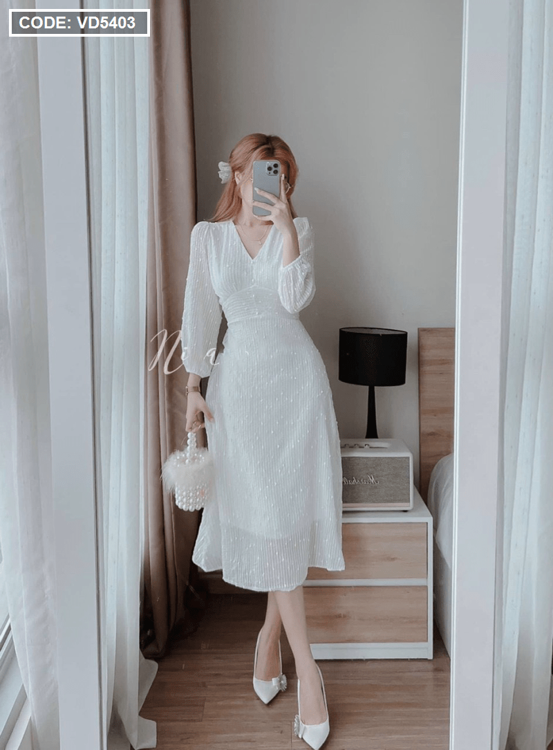 Đầm trắng nữ tay dài nút ngọc vải kim tuyến