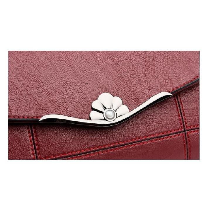 Túi xách đeo chéo nữ viền hoa