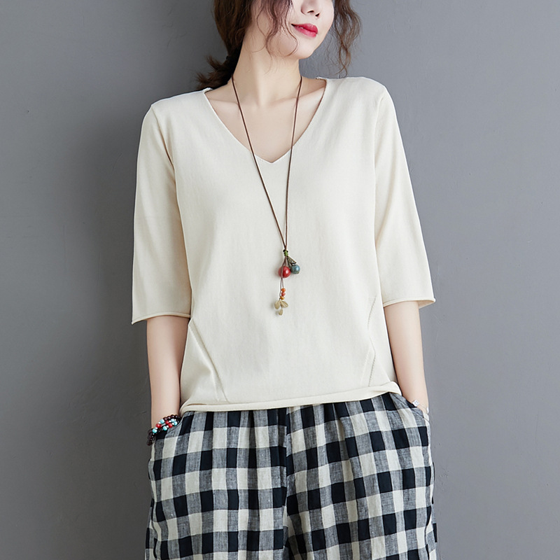 Áo trắng cổ V tay lở