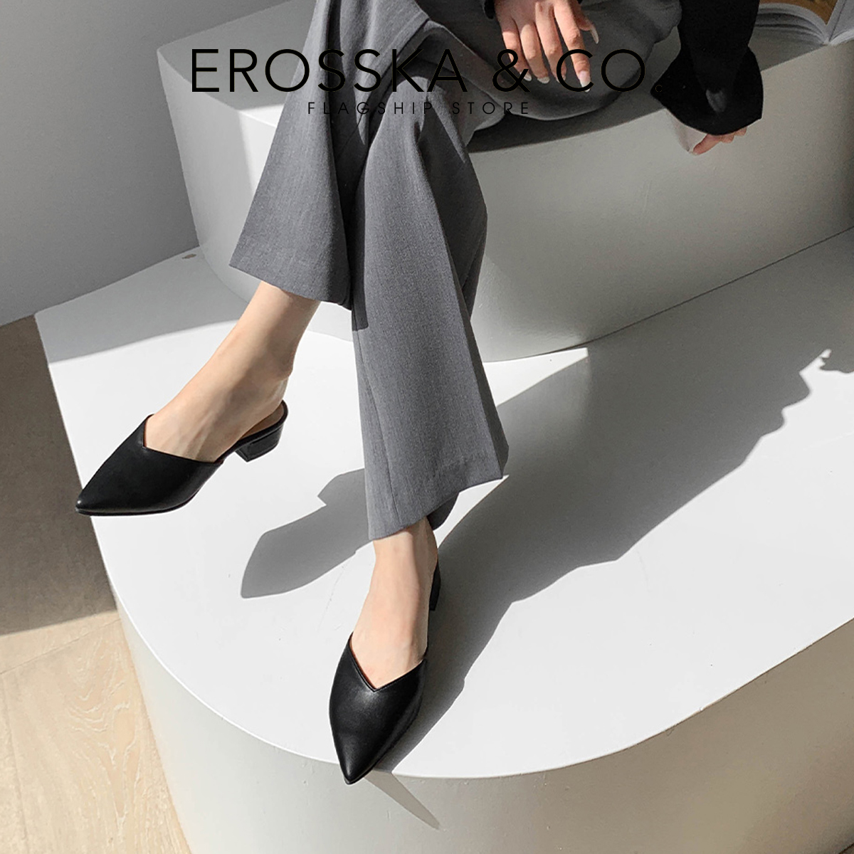 Erosska - Giày sục cao gót bít mũi kiểu dáng Hàn Quốc cao 3cm EM076