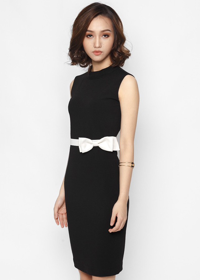 Đầm Ôm Cổ Leo Nơ Eo De Leah - Đen