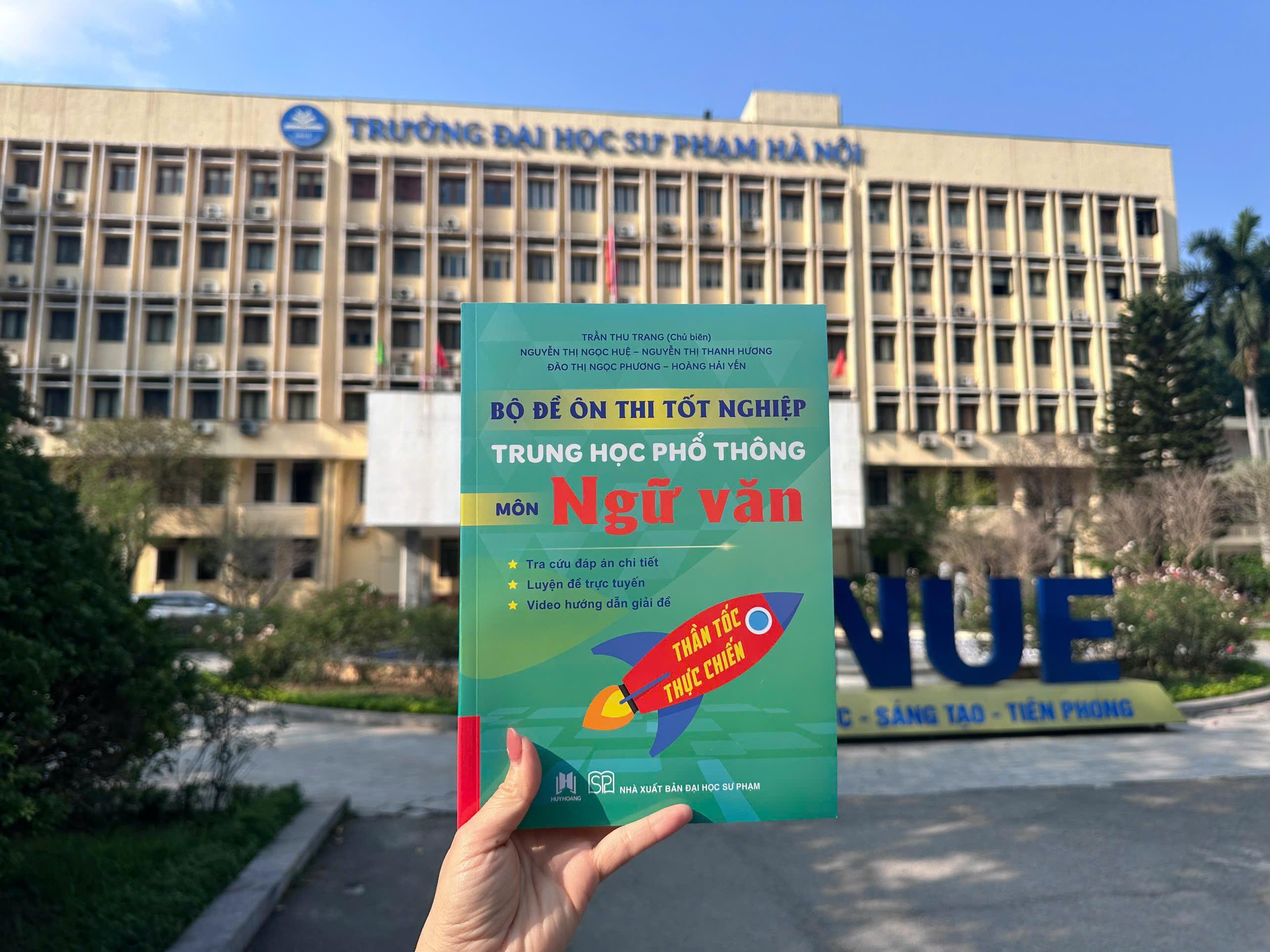 Sách - Bộ Đề Ôn Thi Tốt Nghiệp Trung Học Phổ Thông - Môn Ngữ Văn