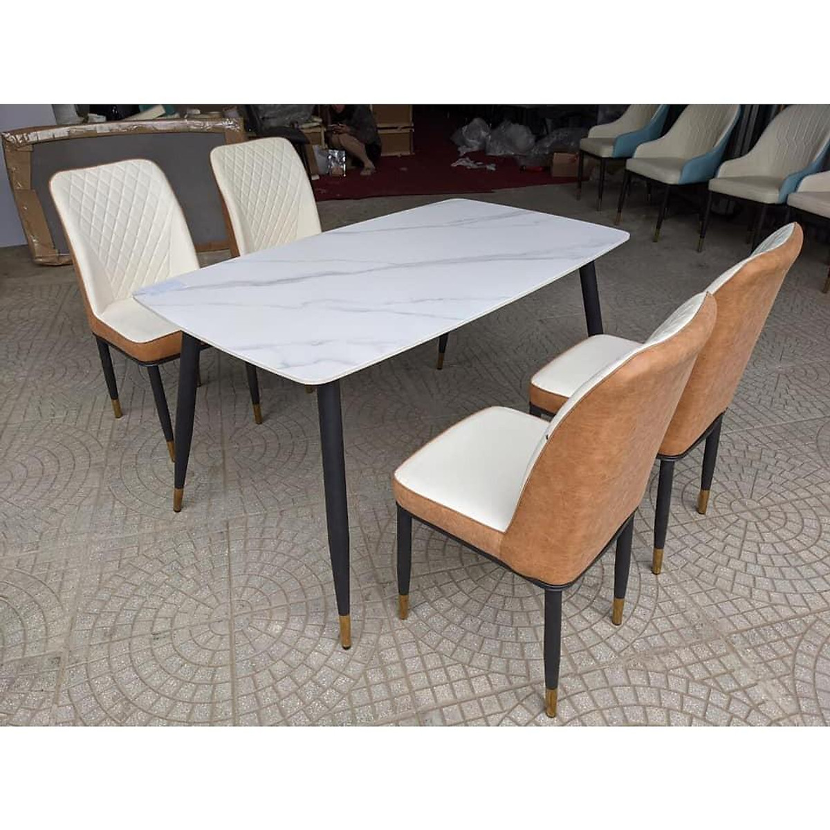 Bộ bàn ghế phòng ăn Tundo mặt đá phiến ceramic hiện đại sang trọng 1m4 kèm 4 ghế