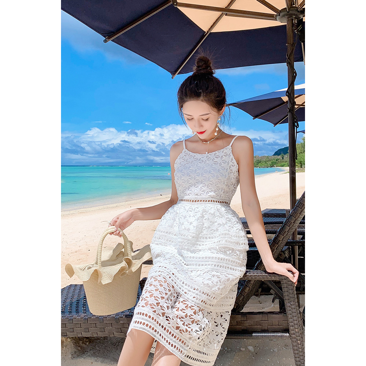 Đầm tầng ren dáng xòe chân váy