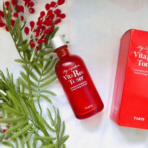 Nước cân bằng da , dưỡng trắng mờ thâm , thu nhỏ lỗ chân lông TIA'M My Signature Vita Red Toner 130ml