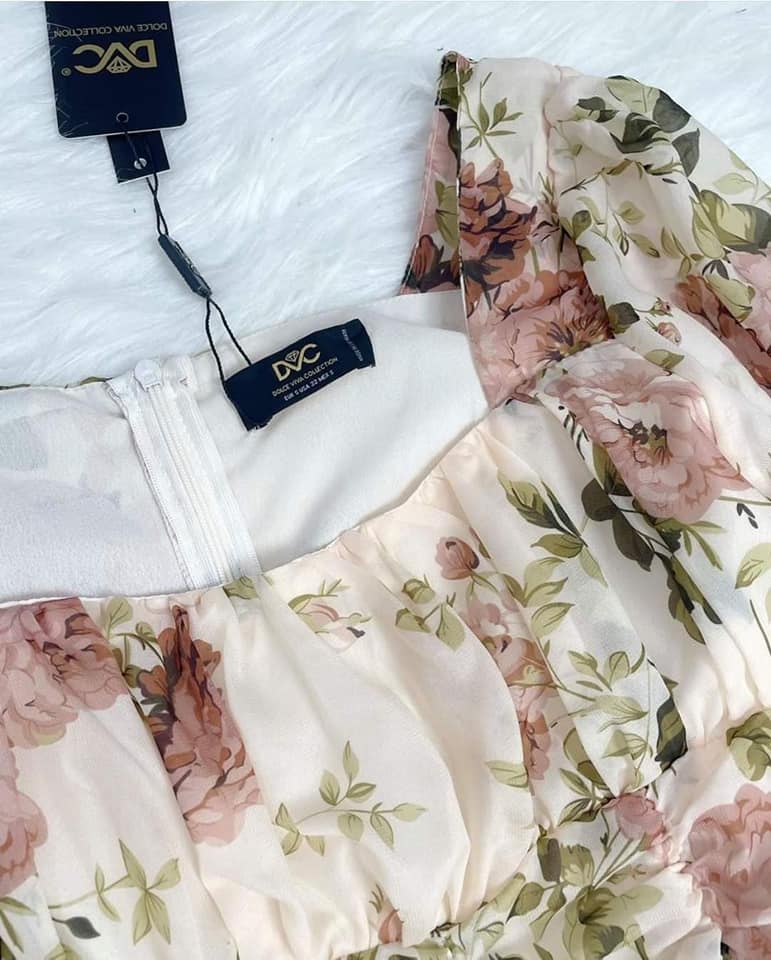 Váy hoa cổ vuông tay bồng sz M chất voan hai lớp rất đẹp