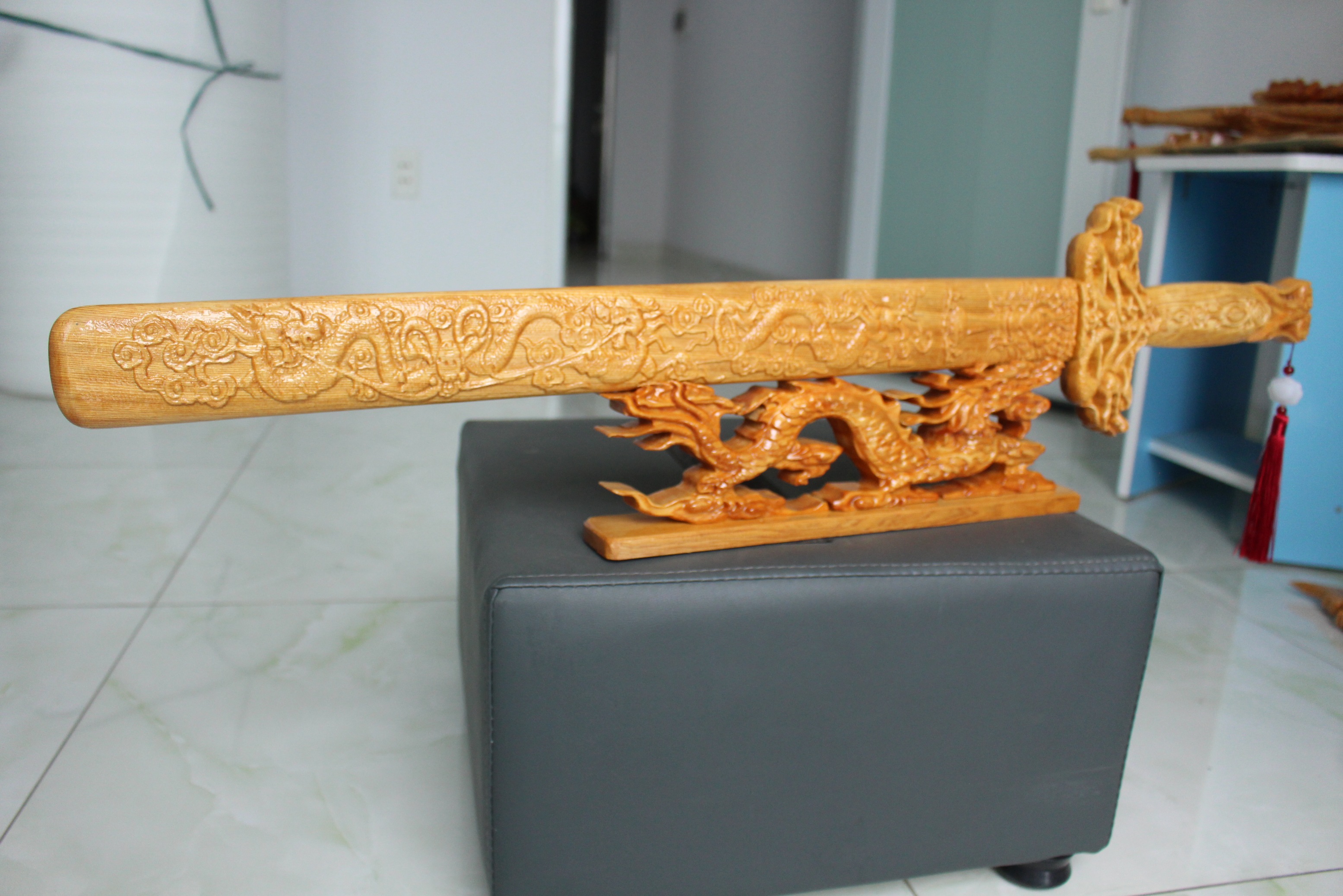 KIẾM GỖ pomu phong thủy dài 84cm (YTHIEN)