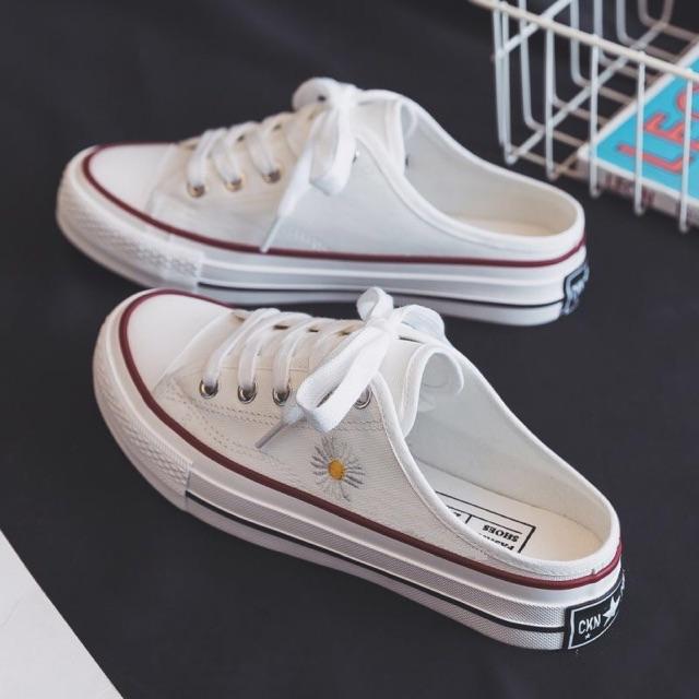 Giày sục thể thao nữ thêu HOA CÚC siêu xinh