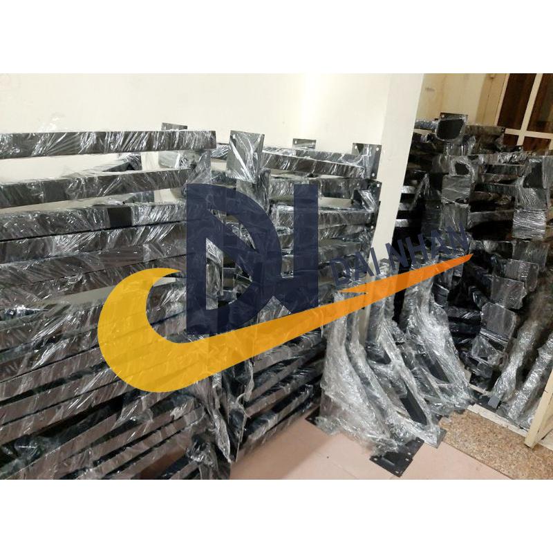 Khung treo bao cát đơn gắn tường