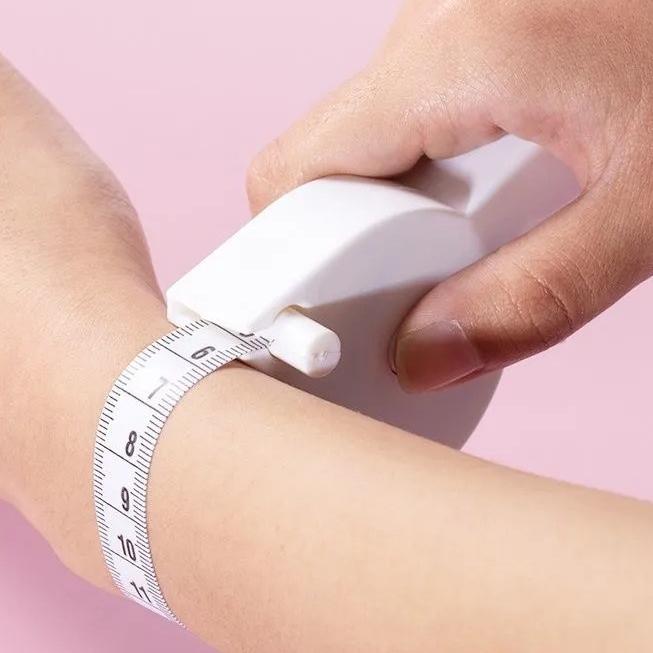 Thước dây mini cầm tay tự động đo ba vòng cơ thể chu vi quần áo thước đo chiều cao babo