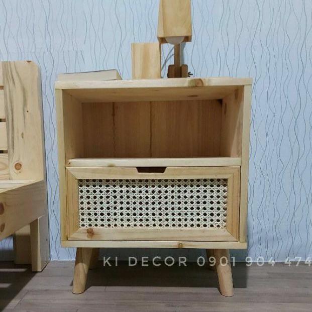 - KỆ TỦ ĐẦU GIƯỜNG MÂY ĐAN MẮT CÁO KI DECOR SIZE 45x35x50CM