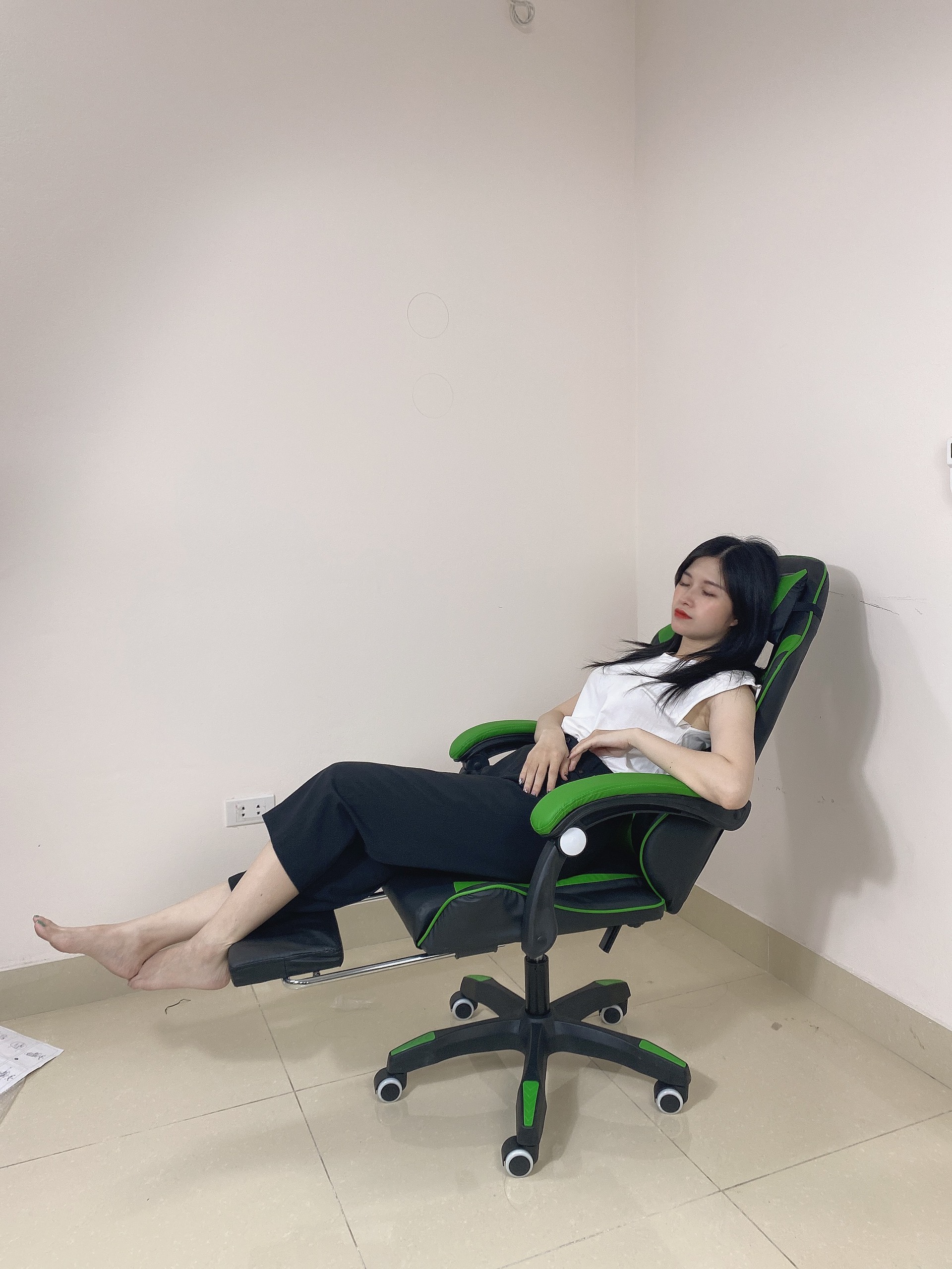 Ghế gaming kèm đệm massage - Giao Màu Ngẫu Nhiên - Hàng Nhập Khẩu