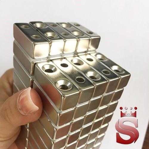 Nam châm bắt vít 2 lỗ kích thước 40x10x3mm lỗ vát 8x4mm