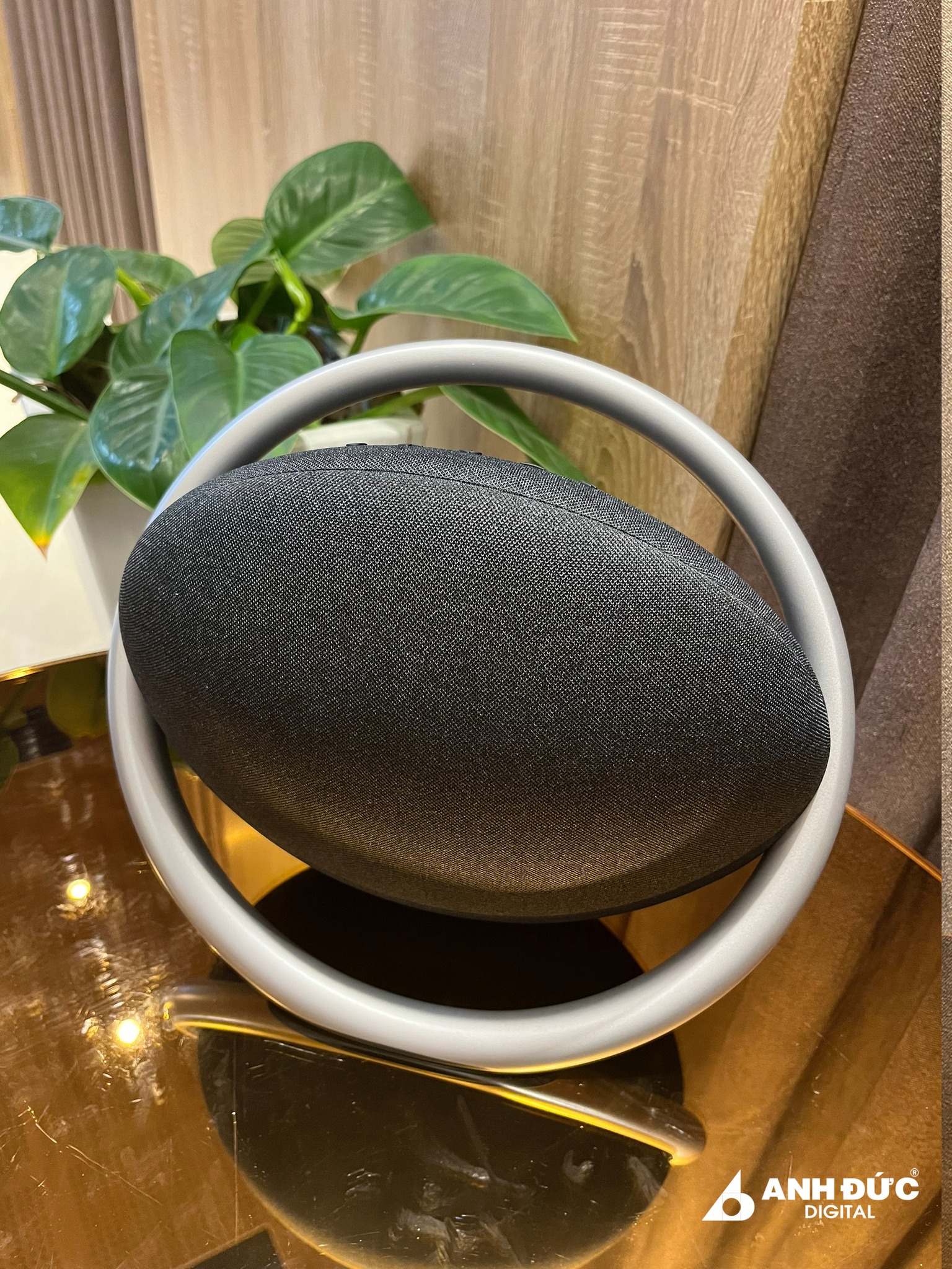 Loa Bluetooth Harman Kardon Onyx Studio 8 - Công Suất 50W - Hàng Chính Hãng PGI