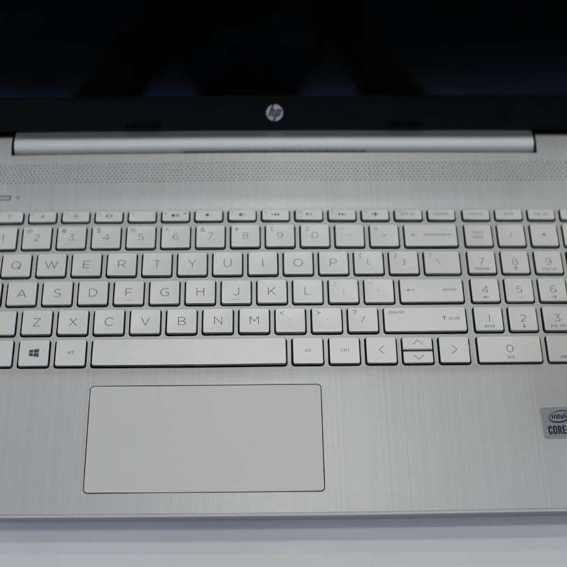 Laptop HP 15s-fq2561TU 46M29PA - Hàng Chính Hãng