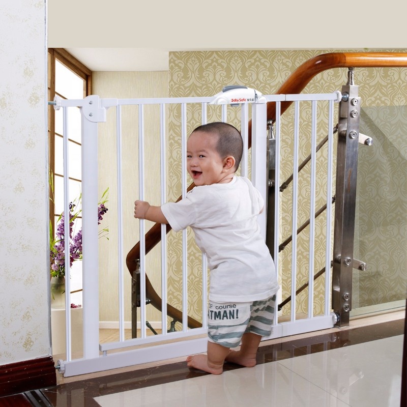 Thanh Chặn Cửa, Cầu Thang Không Cần Khoan Tường Babysafe, Cửa Đóng Tự Động - Hàng nhập khẩu