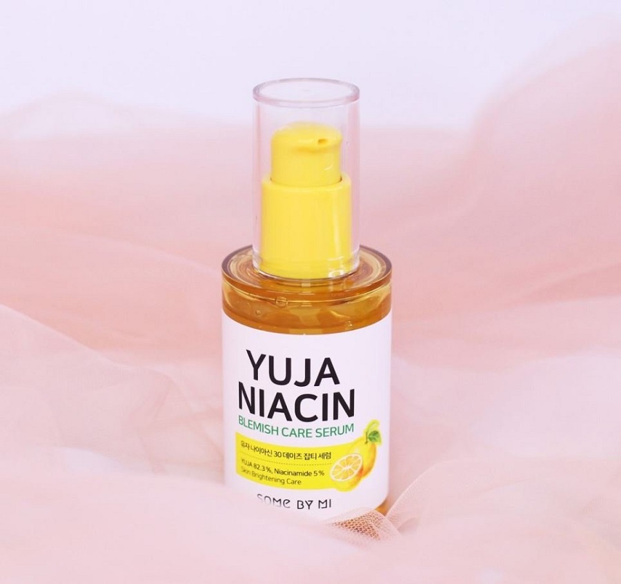 Tinh Chất Dưỡng Trắng Da Chiết Xuất Quả Thanh Yên Some By Mi Yuja Niacin 30 Days Blemish Care Serum 50ml + Tặng kèm 1 mặt nạ sủi bọt Su:m 37 Đen