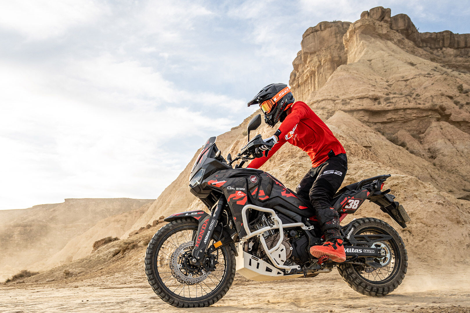 Mũ Cào Cào LS2 MX703 X-Force Carbon