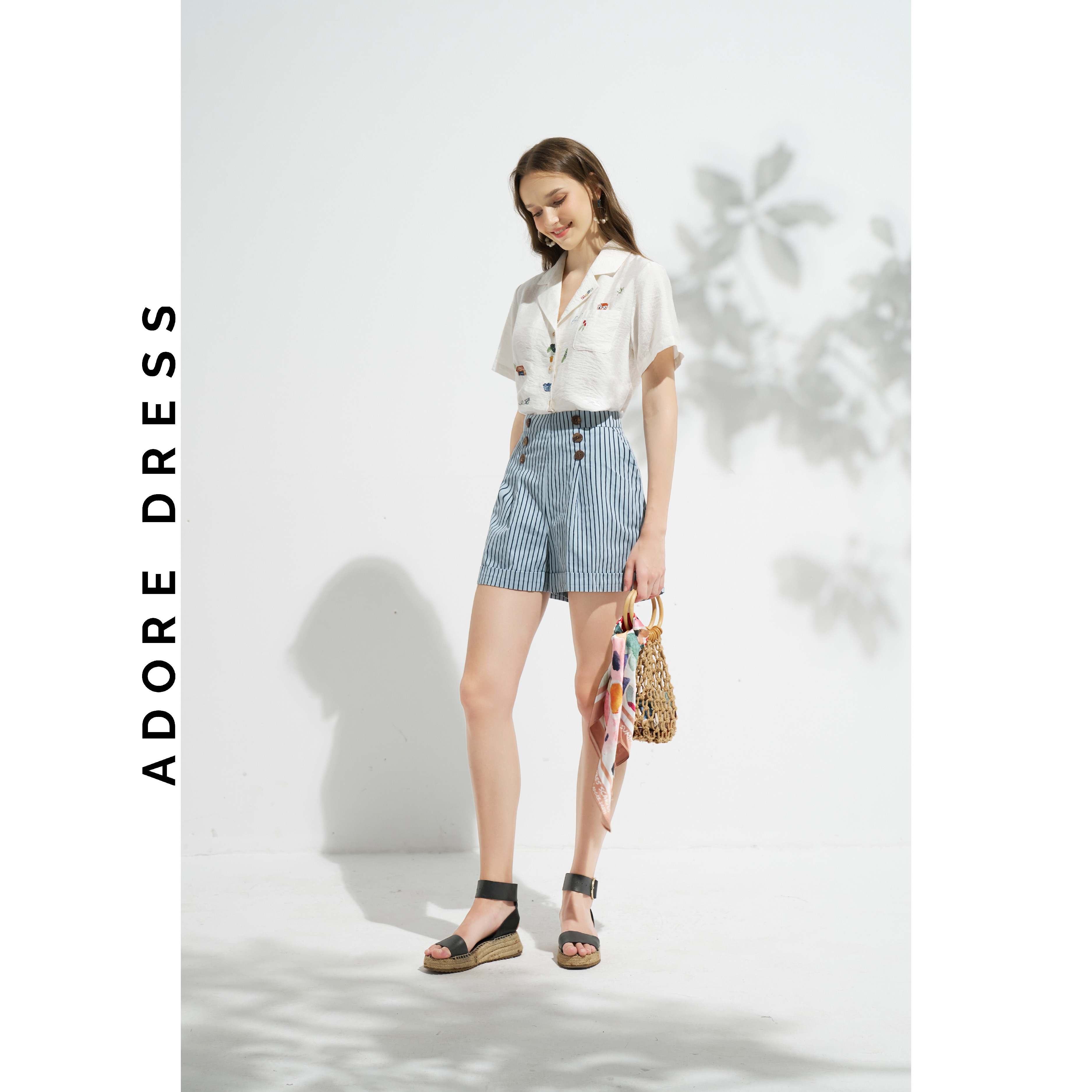 Ao sơ mi Shirts casual style đũi trơn trắng thêu ngực 311SH1015 ADORE DRESS