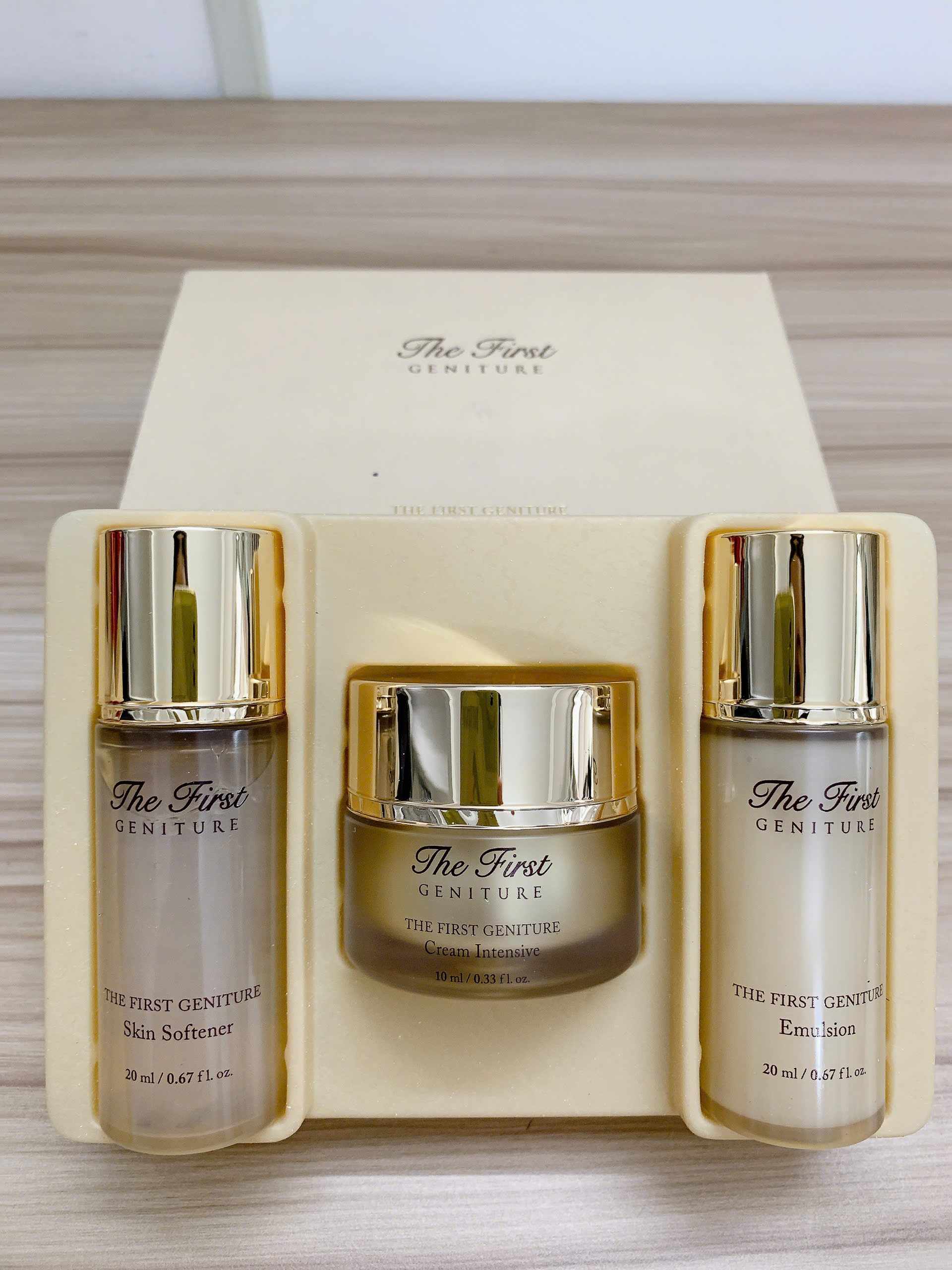 Bộ Dưỡng Tái Tạo Da Tinh Chất Vàng Ohui The First Geniture Special Gift 3pcs 47ml