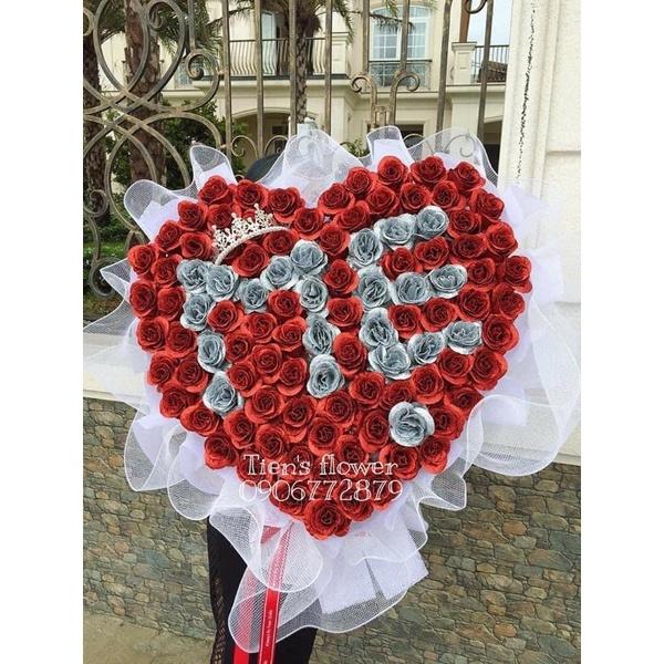 Bó hoa tim nhũ kim tuyến 99 bông tặng vương miện