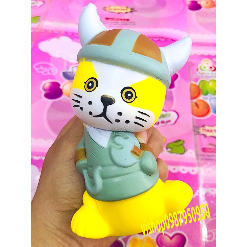 SQUISHY MÈO CẦM RÌU (thaolinh950)