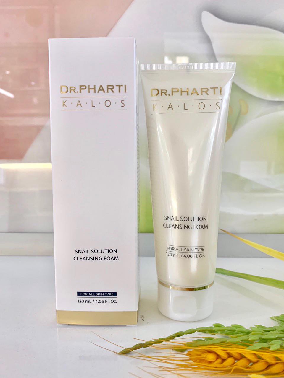 Sữa rửa mặt Dr.PHARTI - Snail Solution Cleansing Foam