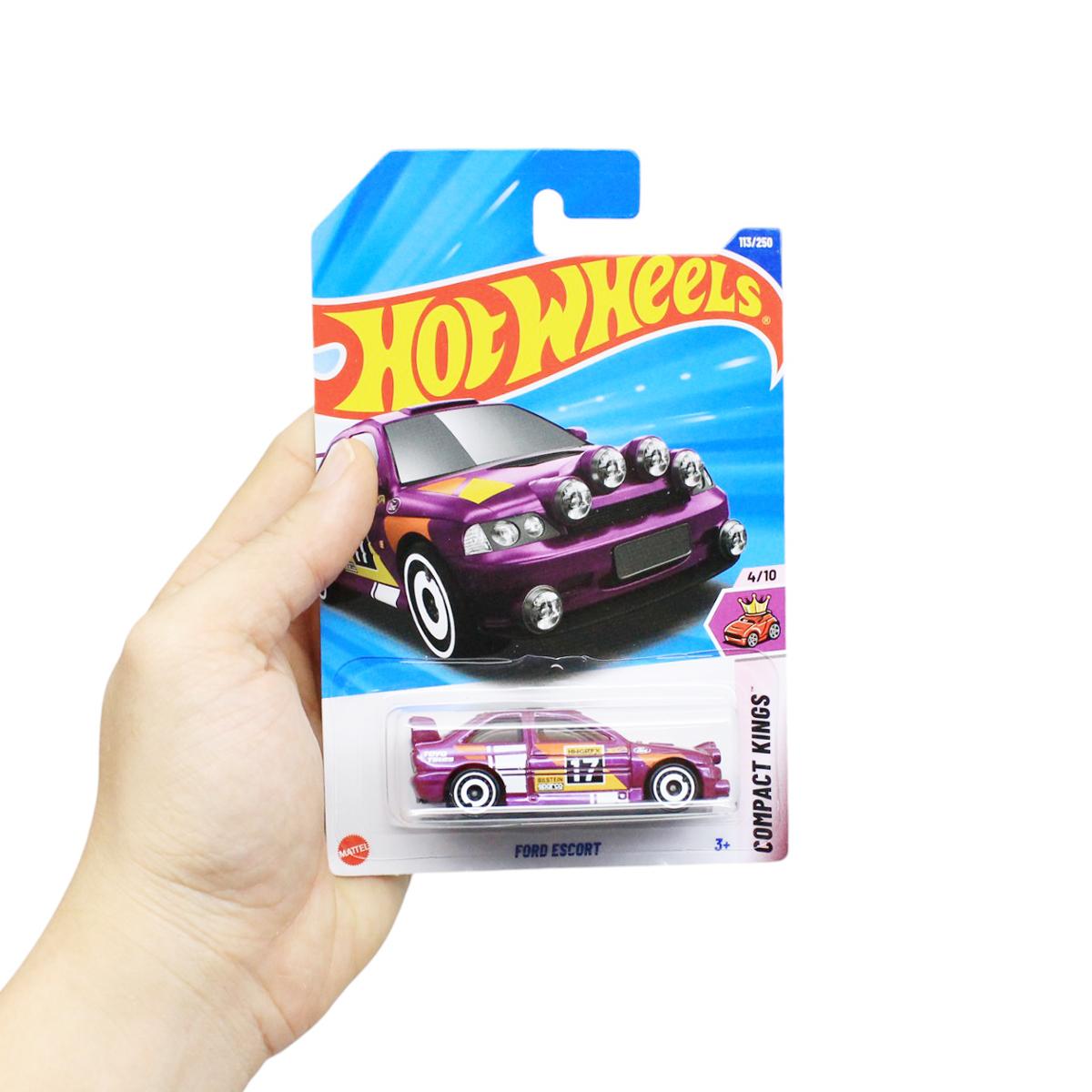 Siêu Xe Hot Wheels C4982 - 113/250 - Ford Escort (Mẫu Màu Giao Ngẫu Nhiên)