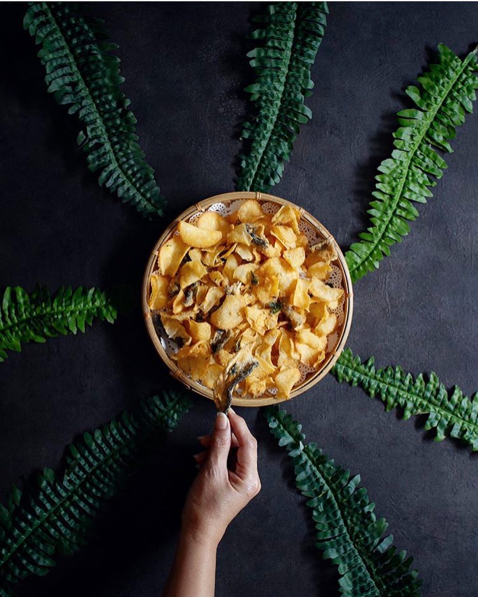Khoai tây trứng muối Salted Egg Potato Chips 80g IRVINS