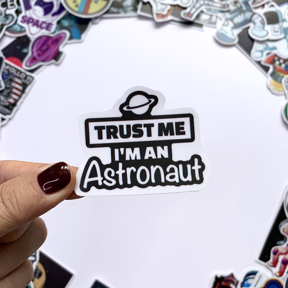 Sticker Space Astronaut Không Gian Du Hành Vũ Trụ Ngẫu Nhiên Chất Lượng Cao Chống Nước Trang Trí Nón Bảo Hiểm Vali Đàn