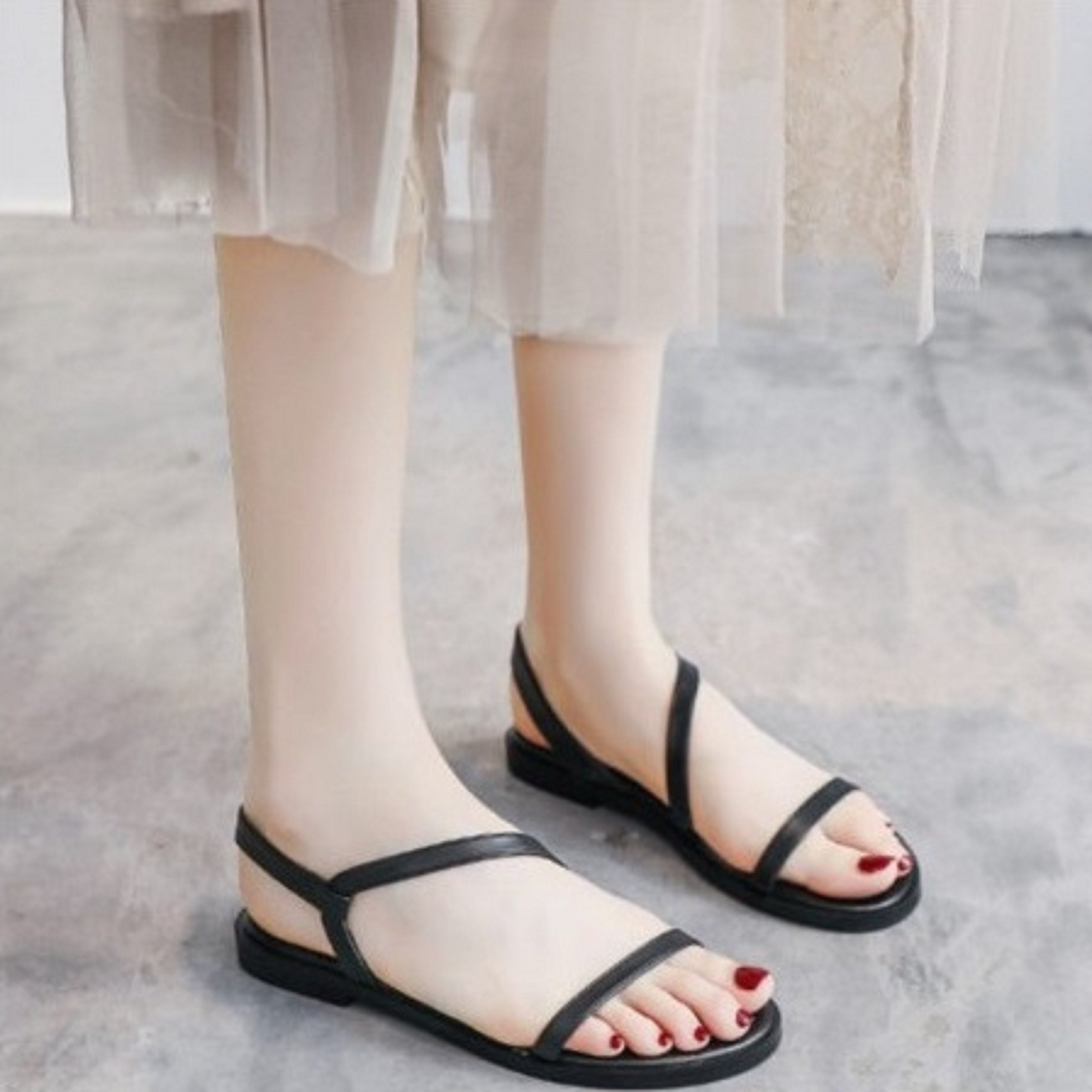 Giày sandal đế phẳng mũi tròn thiết kế quai đan thoải mái thời trang cho nữ mã THS37
