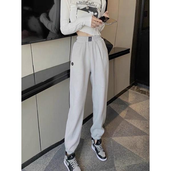 Quần jogger mặt cười Coolz siêu dày màu Đen Trắng chất nỉ tăm đanh mịn không xù dầy, tim đẹp, chun ống from rộng
