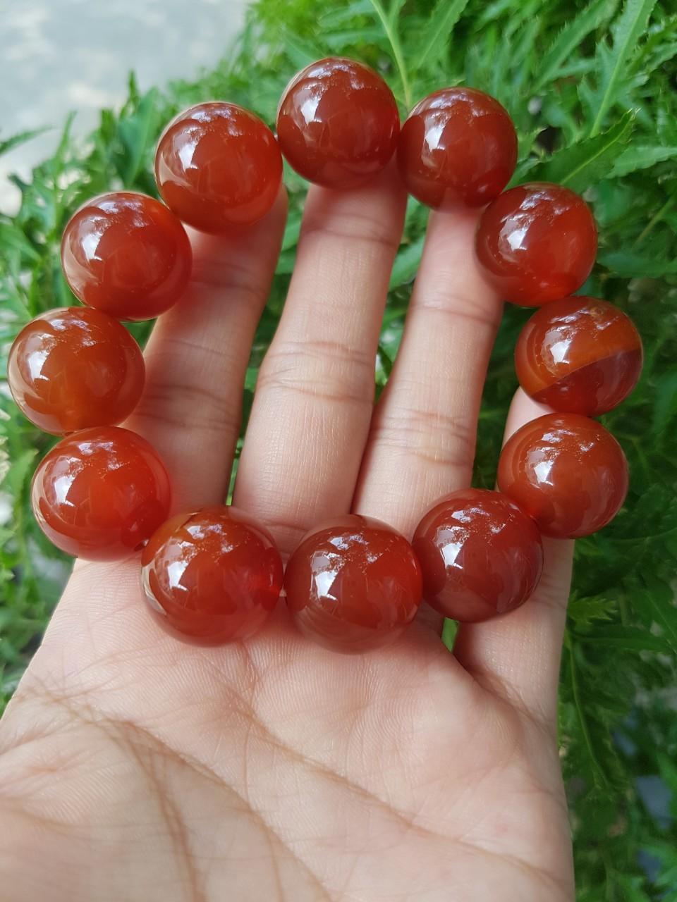 Vòng tay mã não đỏ 18 li