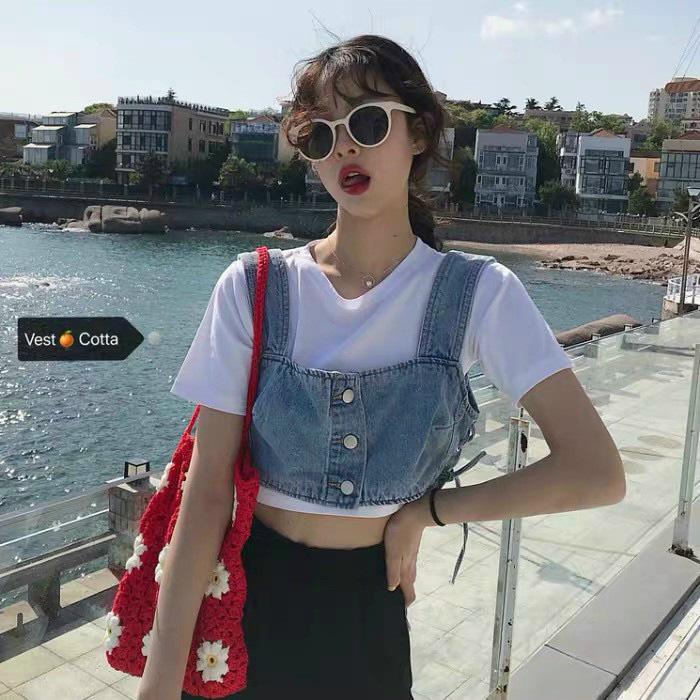 Set áo phông croptop yếm jean đan dây