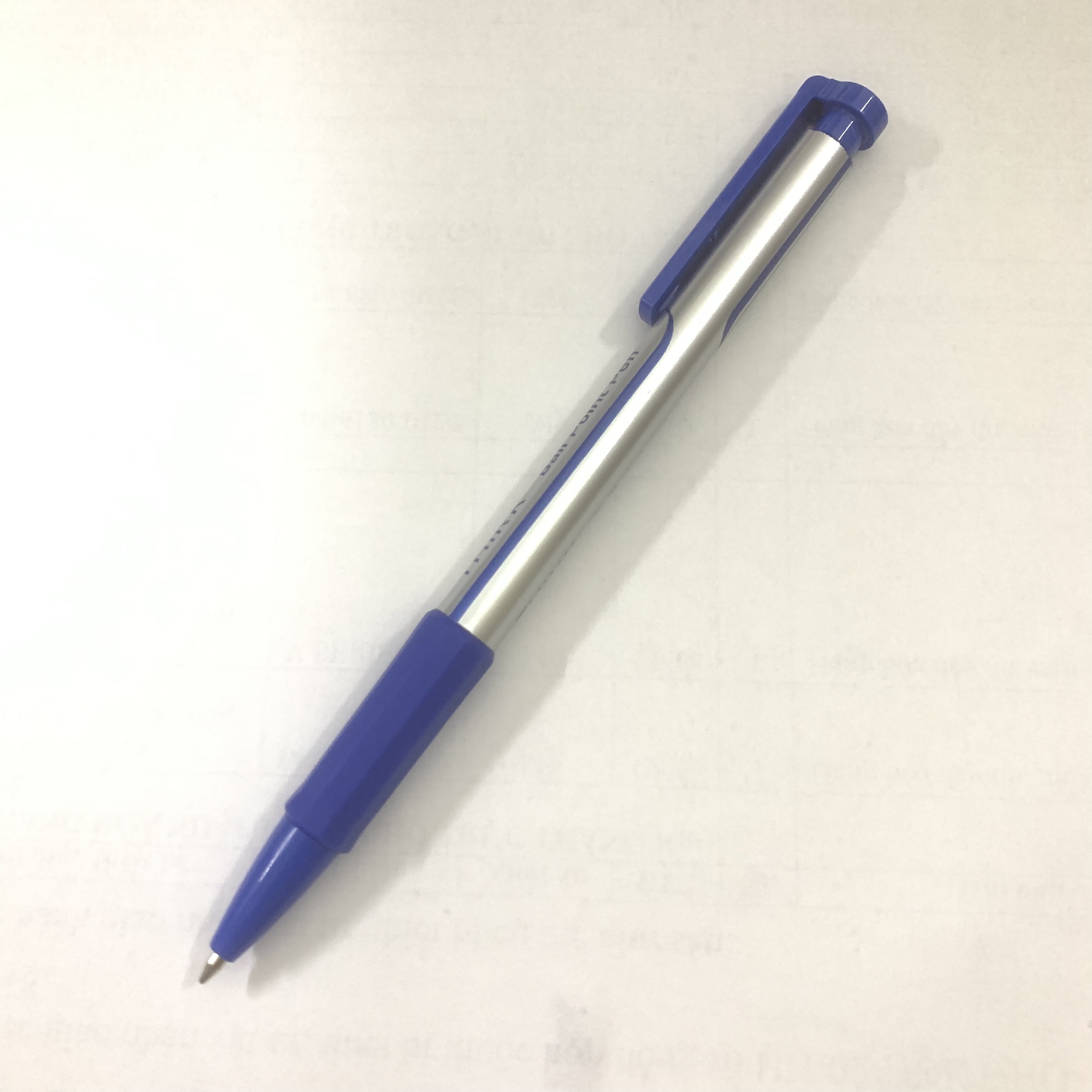 Hộp 12 Bút bi Deli Q29-BL Nét 0.7mm
