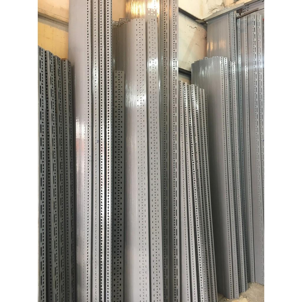 Thanh sắt v lỗ đa năng V30x30x2mm dài 1m dày 2 ly