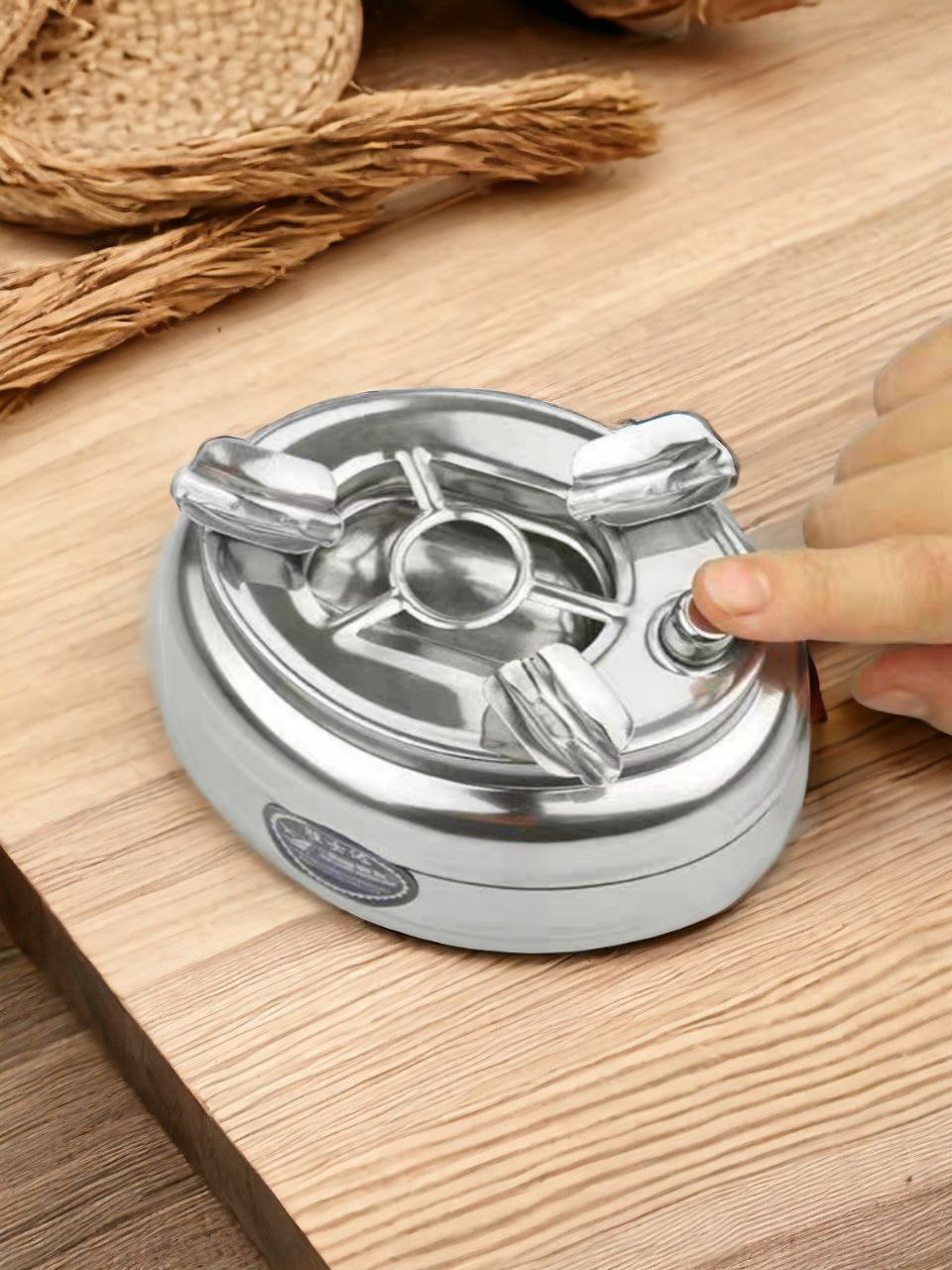 Gạt Tàn Thuốc Inox Có Nút Đóng Mở ( Nút Nhấn ) Kháng Bụi Hiệu Quả
