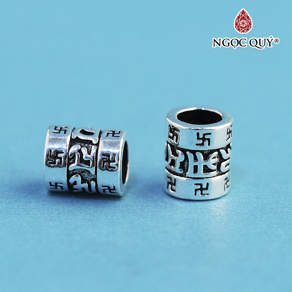 Charm bạc hình trụ họa tiết lục tự và chữ vạn - Ngọc Quý Gemstones