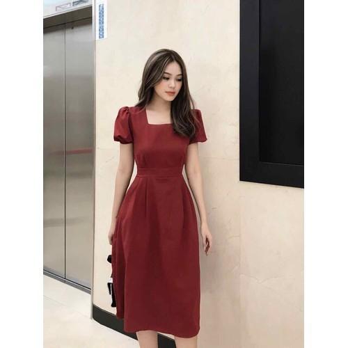 ĐẦM CỔ VUÔNG TAY PHỒNG