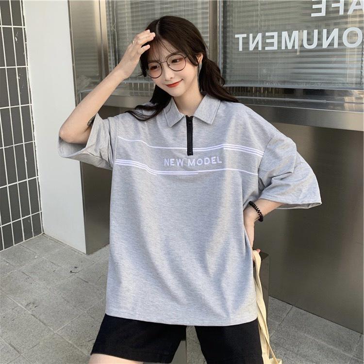 Áo Polo Cộc Tay Khóa Kéo In Chữ NEW MODEL Dáng Rộng
